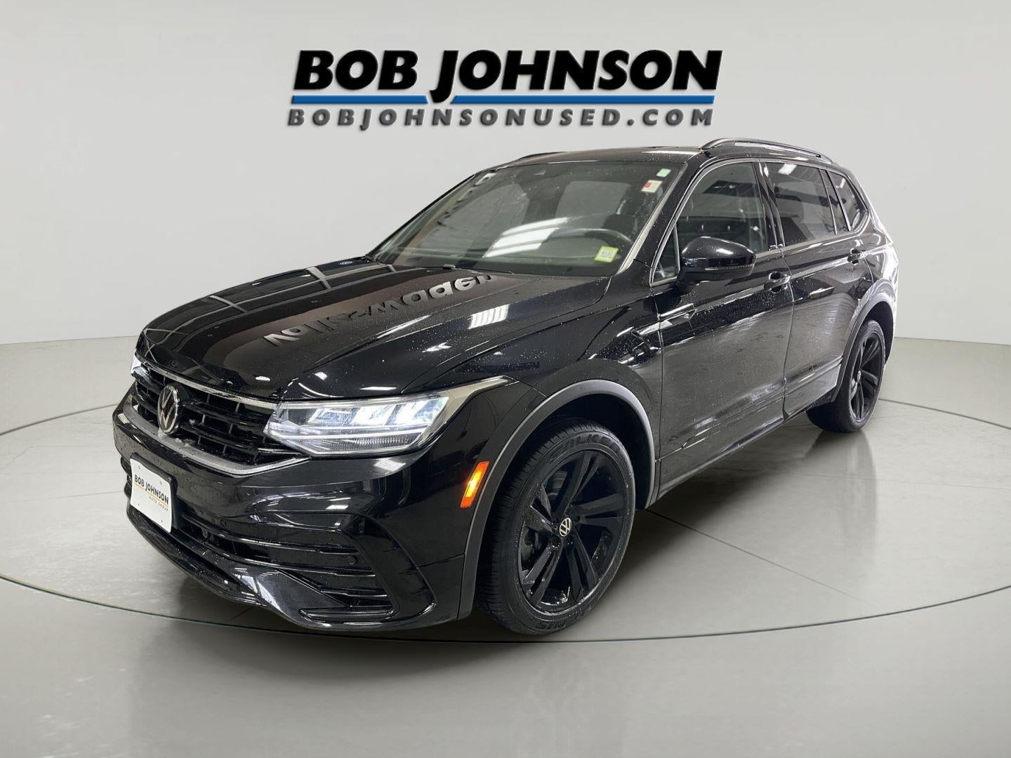2023 Volkswagen Tiguan SE R-Line Black
