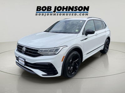 2023 Volkswagen Tiguan SE R-Line Black