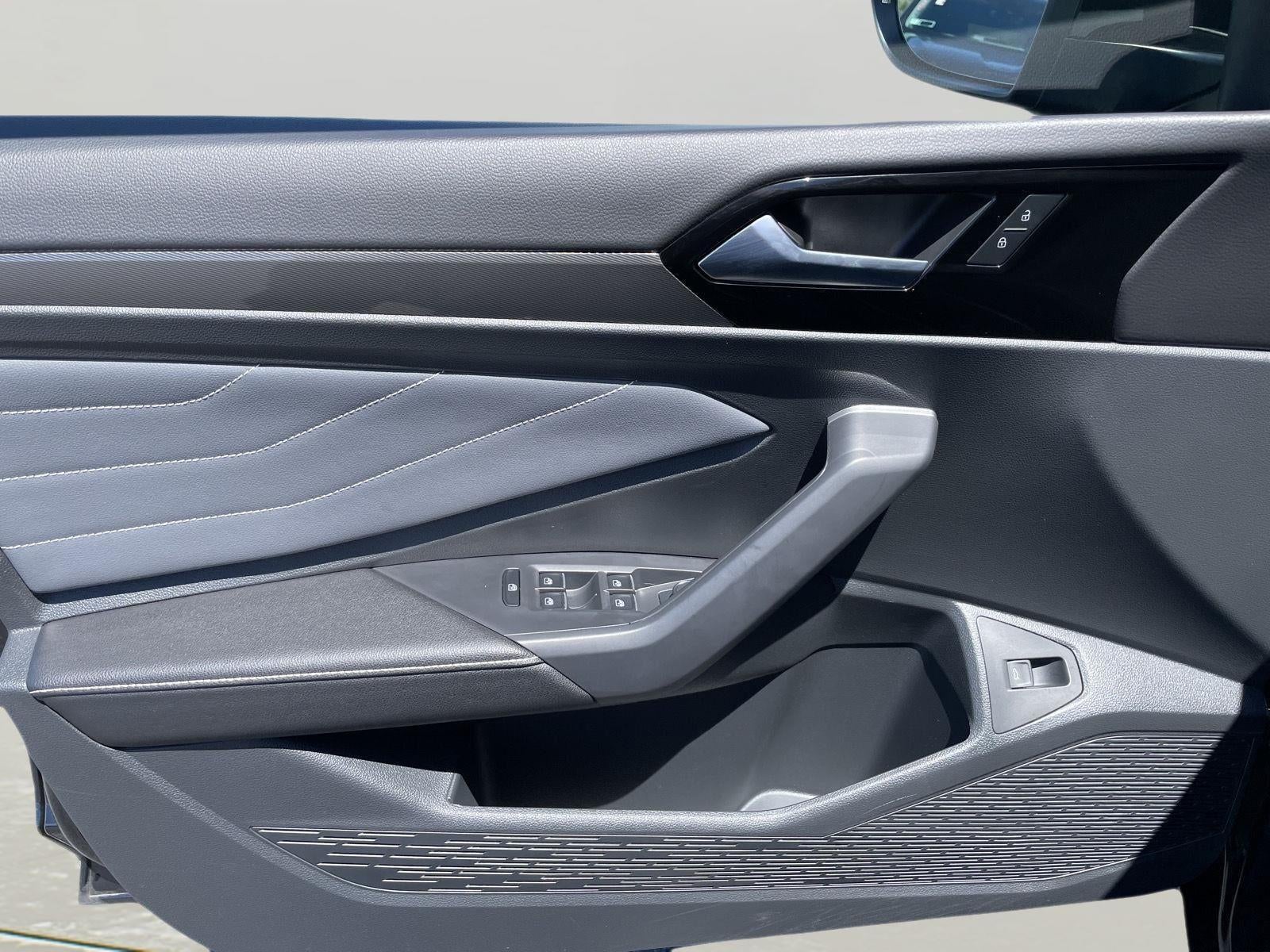 2025 Volkswagen Jetta SEL
