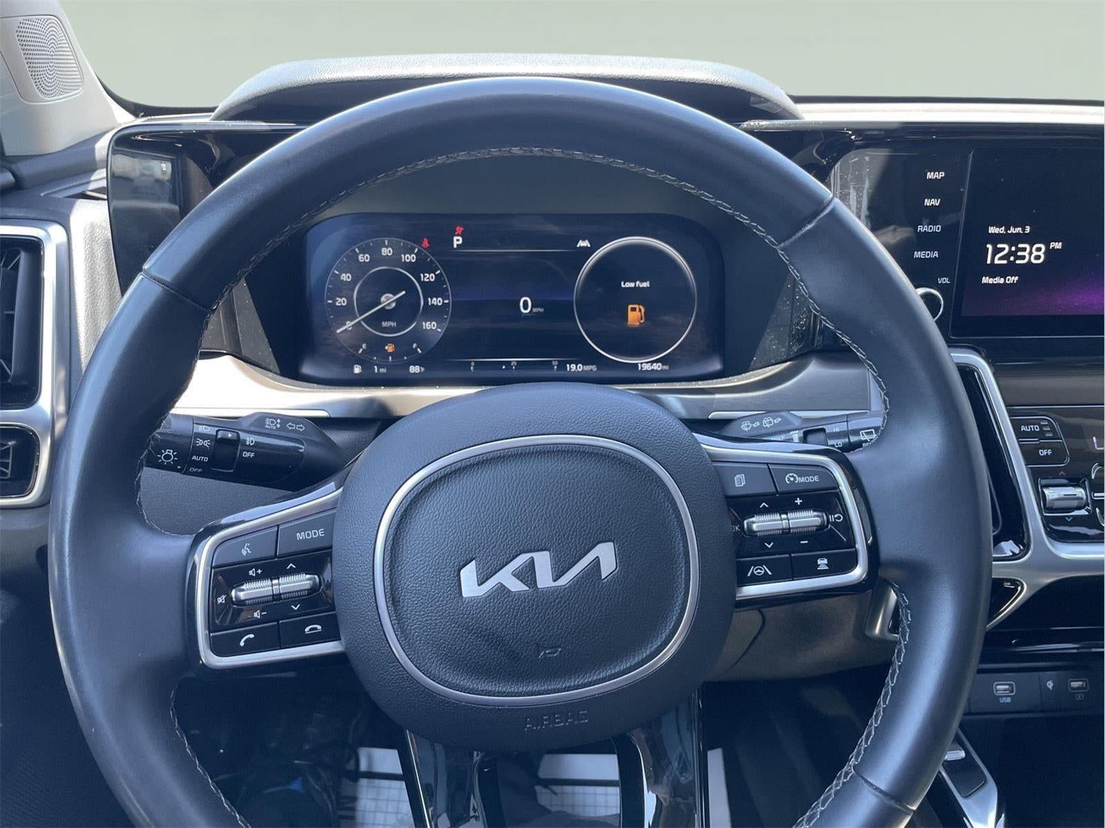 2023 Kia Sorento SX