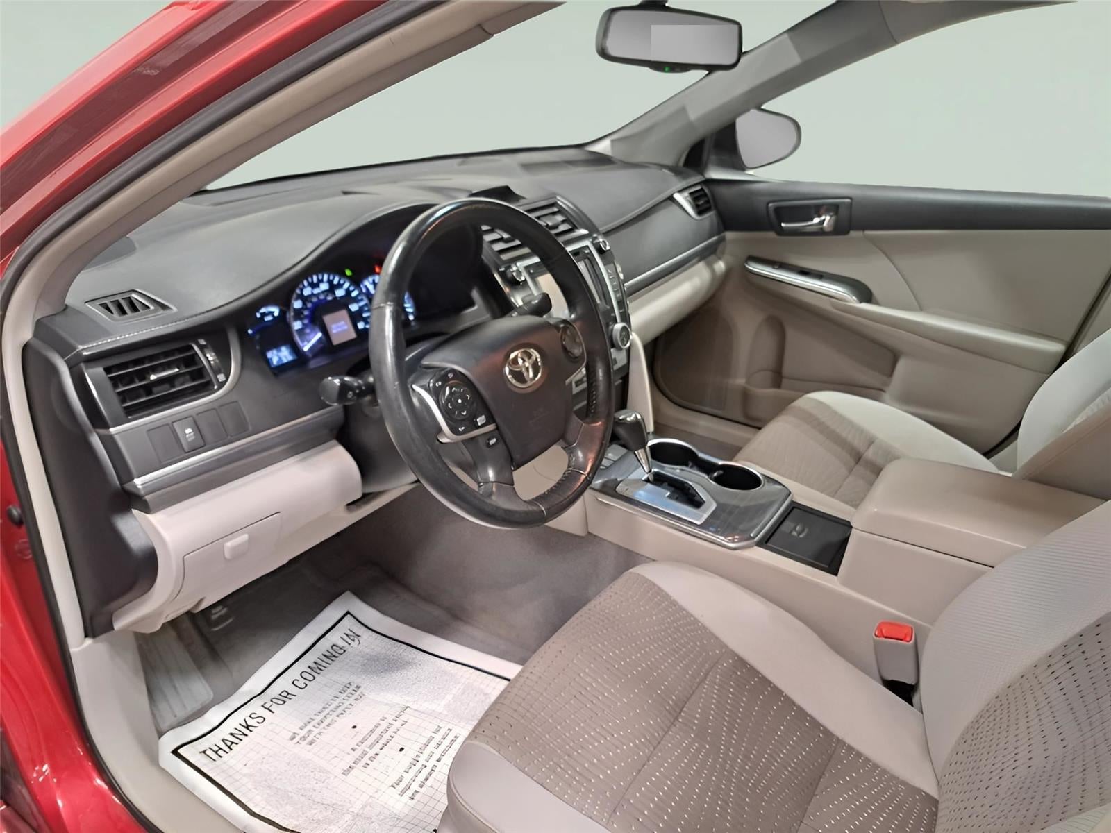 2014 Toyota Camry Hybrid XLE